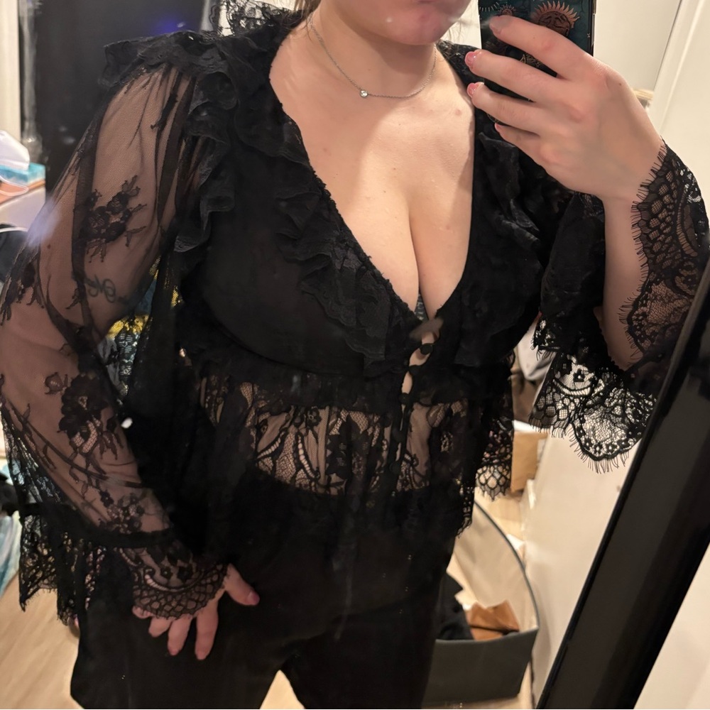 En Saison Black Sheer Lace Blouse